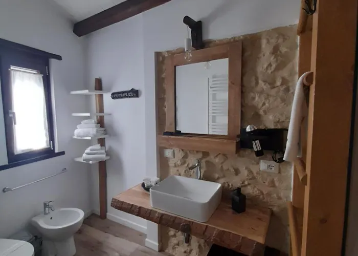 Alojamento de Acomodação e Pequeno-almoço Antica Dimora Historic Building 3*