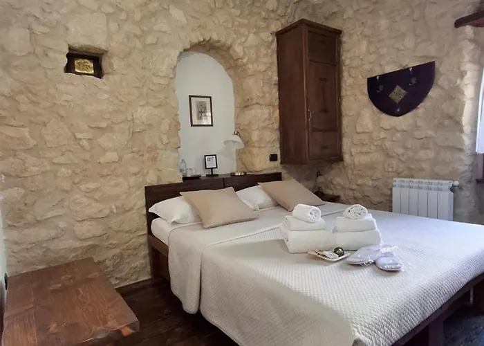 Alojamento de Acomodação e Pequeno-almoço Antica Dimora Historic Building 3*