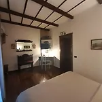 Bed & Breakfast Antica Dimora Historic Building 3*