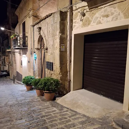 Bed & Breakfast Antica Dimora Historic Building Enna