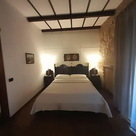 Antica Dimora Historic Building B&B 3*
